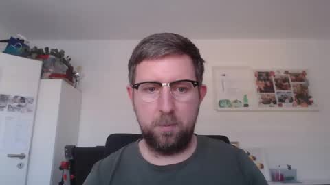 Snapshot of iggi2707 chatting on February 1, 2:13 pm ner d online show from February 1, 2:13 pm