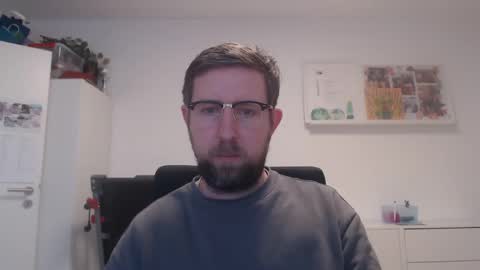 Snapshot of iggi2707 chatting on February 11, 7:44 am ner d online show from February 11, 7:44 am