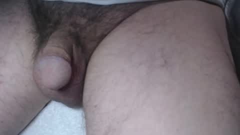 Snapshot of igloo73 chatting on December 21, 7:48 am AverageGuy online show from December 21, 7:48 am