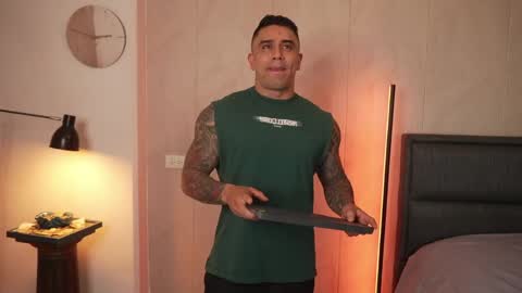 Igor scott online show from April 12, 1:54 am