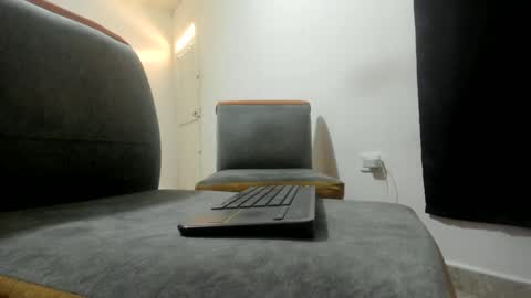 Iham online show from December 2, 2:52 pm