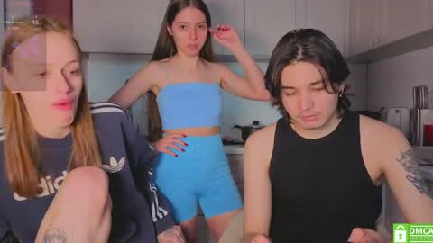 Julia and Mira online show from April 16, 5:41 am