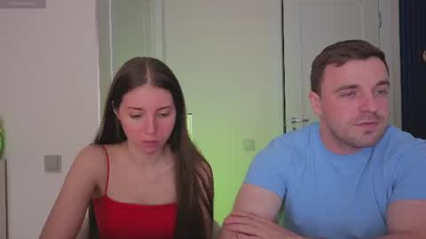 Julia and Mira online show from July 4, 5:41 pm