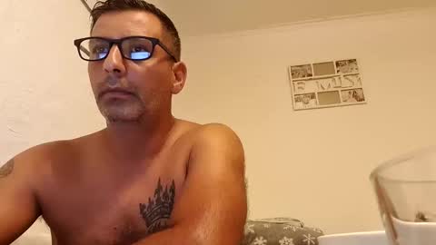 ihtiandar1008 online show from September 21, 4:47 am