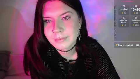 Vella online show from October 25, 4:13 pm