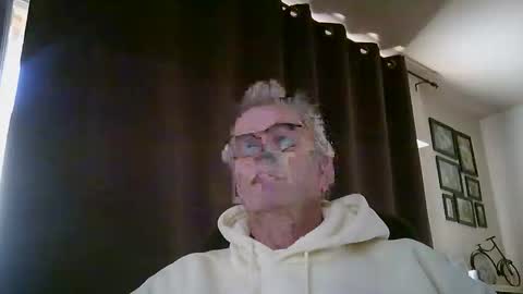 Snapshot of ikwiljeneuken123 chatting on January 6, 8:29 am ikwiljeneuken123 online show from January 6, 8:29 am