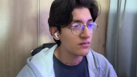 ikyan_nc online show from September 17, 2:46 am