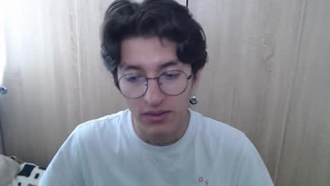 ikyan_nc online show from December 5, 2:03 pm