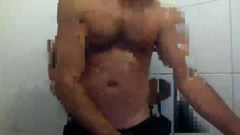 Snapshot of ilcaponero chatting on July 19, 10:57 pm ilcaponero online show from July 19, 10:57 pm