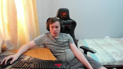 iliaskris online show from February 12, 6:41 am