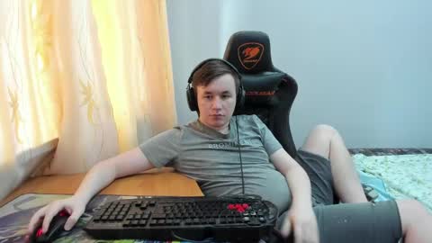 iliaskris online show from June 1, 2:52 pm