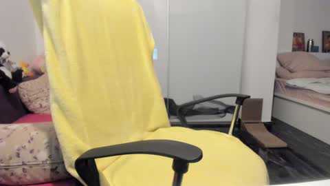 Bamby online show from December 14, 9:35 pm