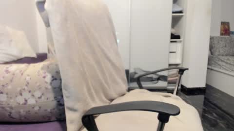 Bamby online show from December 18, 6:14 pm