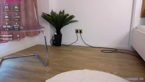 Emma online show from October 25, 5:48 am