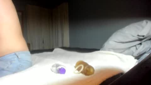 ilikemytoyz28230 online show from March 29, 4:23 am