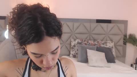 ilitzy cardona online show from January 9, 3:20 am