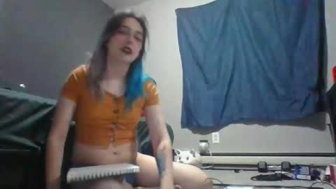 Lilly online show from April 19, 2:33 am