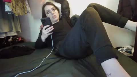 Snapshot of illlypad_lilac chatting on June 29, 11:49 pm Lilly online show from June 29, 11:49 pm