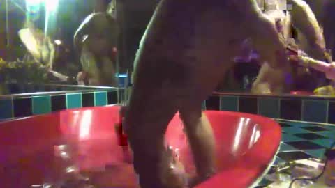 illtrythatfora1 online show from January 17, 8:19 am