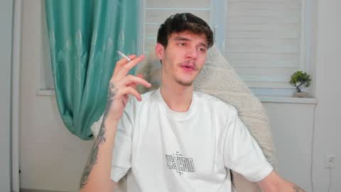 Snapshot of illusions888 chatting on February 2, 2:24 pm D-Illusion online show from February 2, 2:24 pm