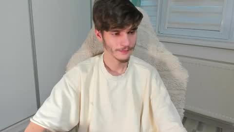 Snapshot of illusions888 chatting on February 25, 3:38 pm D-Illusion online show from February 25, 3:38 pm