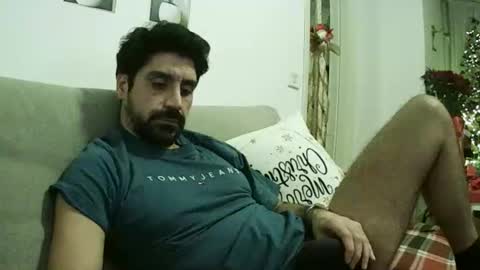 Snapshot of ilmangj90 chatting on December 14, 4:23 pm ilmangj90 online show from December 14, 4:23 pm