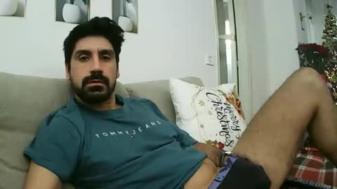 Snapshot of ilmangj90 chatting on December 15, 9:02 am ilmangj90 online show from December 15, 9:02 am