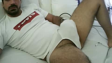 Snapshot of ilmangj90 chatting on May 20, 10:10 am ilmangj90 online show from May 20, 10:10 am