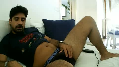 Snapshot of ilmangj90 chatting on June 18, 12:20 pm ilmangj90 online show from June 18, 12:20 pm