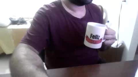 Snapshot of ilmorro427 chatting on December 23, 4:32 am ilmorro427 online show from December 23, 4:32 am