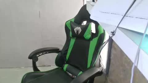 KATRINA online show from October 9, 1:03 am