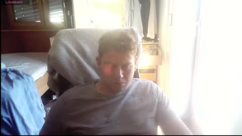 iloveyoutoo2000 online show from October 3, 2:47 pm