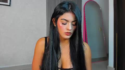 Snapshot of im__hanna chatting on July 6, 12:07 am hanna online show from July 6, 12:07 am
