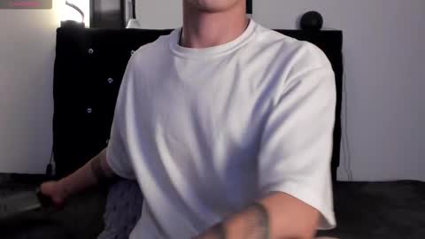 Snapshot of im__thomas chatting on September 26, 5:00 am IM THOMAS online show from September 26, 5:00 am