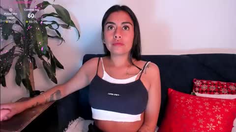 Snapshot of im_amber_ chatting on November 28, 2:53 pm amber online show from November 28, 2:53 pm