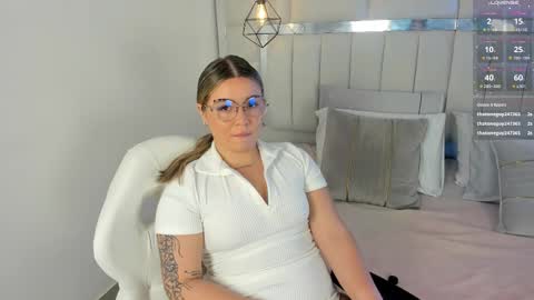 DAHLIA online show from November 15, 8:27 pm