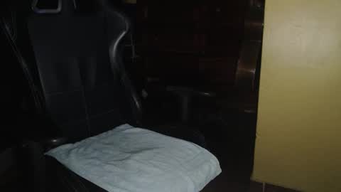 im_dave21 online show from October 15, 10:37 am