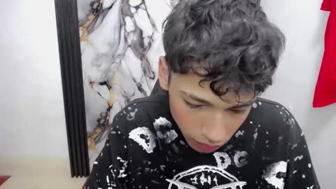 Snapshot of im_david01 chatting on November 24, 12:38 pm im_david01 online show from November 24, 12:38 pm