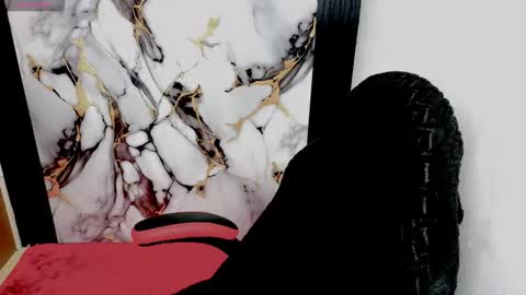 Snapshot of im_david01 chatting on January 17, 1:05 pm im_david01 online show from January 17, 1:05 pm