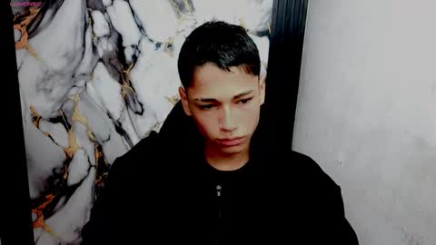 Snapshot of im_david01 chatting on February 16, 12:34 pm im_david01 online show from February 16, 12:34 pm