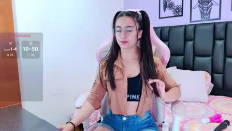 Eliza online show from September 18, 4:42 pm