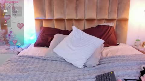 Anna  online show from December 28, 2:53 pm