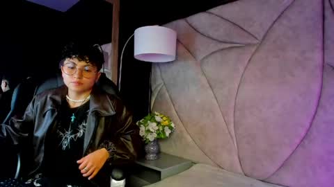 mathias online show from April 17, 3:42 am