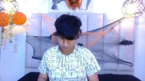 milan online show from October 31, 8:10 pm