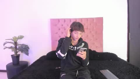 RALF online show from January 18, 8:01 pm