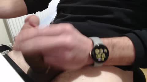 Snapshot of im_rault chatting on December 9, 12:19 pm Raul online show from December 9, 12:19 pm
