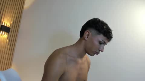 Snapshot of im_sebaslopez chatting on January 27, 8:29 am im_sebaslopez online show from January 27, 8:29 am