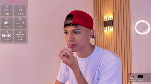 Snapshot of im_sebaslopez chatting on February 8, 4:03 am im_sebaslopez online show from February 8, 4:03 am