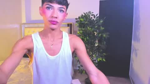 Snapshot of im_sebaslopez chatting on December 4, 6:49 pm im_sebaslopez online show from December 4, 6:49 pm