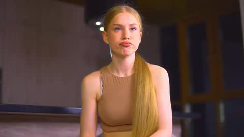 Snapshot of im_sexy_and_i_know_it_ chatting on February 23, 4:26 pm Brie online show from February 23, 4:26 pm